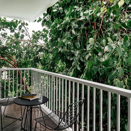 Hotel The Standardx, Bangkok Phra Arthit Exterior foto