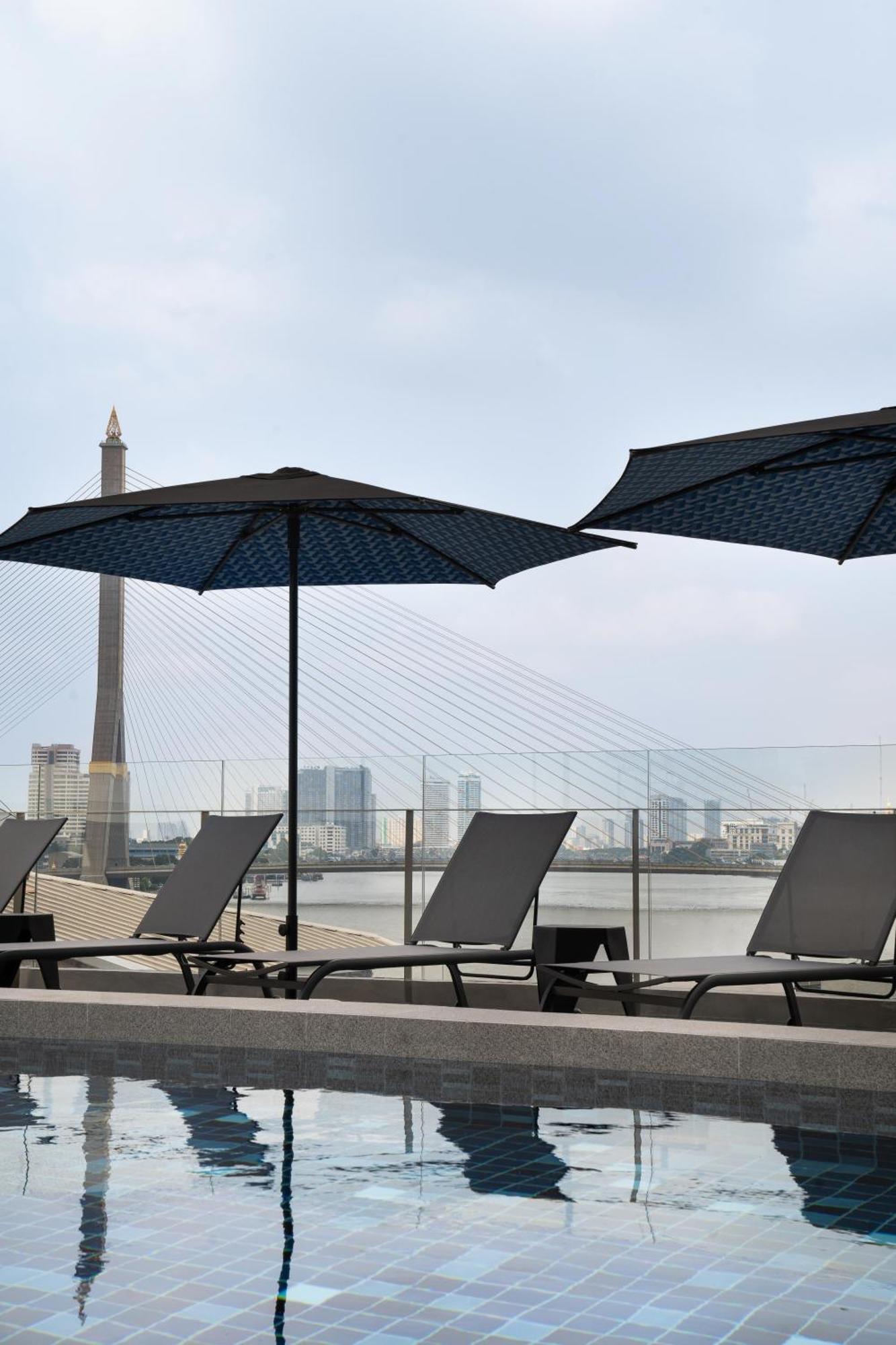 Hotel The Standardx, Bangkok Phra Arthit Exterior foto
