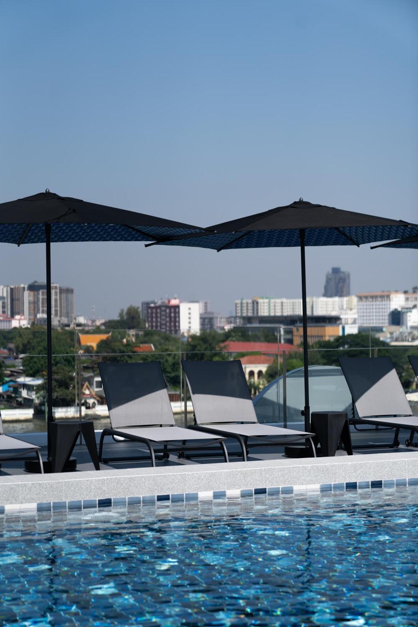 Hotel The Standardx, Bangkok Phra Arthit Exterior foto